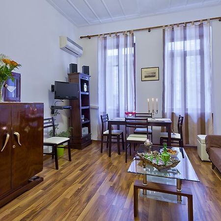 Aphrodite House Ханя Стая снимка